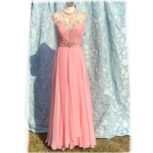 NWT Mac Duggal formal dress